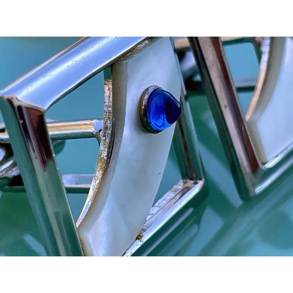 Vintage 1960s MCM Cufflinks Modernist Abstract Pearl Shell - Picture 4 of 10